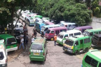 Sopir angkot di Bandarlampung mogok