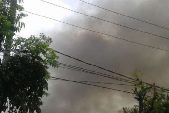 Terjadi Kebakaran di Sekitar Jalan Karet, Api Makin Meluas