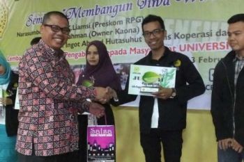 UMRI Bina Seratusan  Mahasiswa Berwirausaha