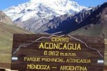 Pendaki Wanita Indonesia Sudah Sampai di Puncak Aconcagua