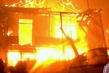 Kecewa Pembagian Harta, Kakek ini Bakar Rumah Keluarga Mantan Istrinya