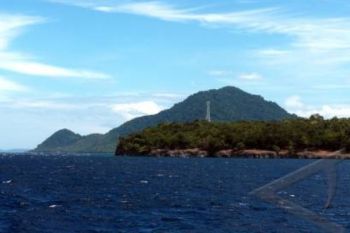Tak Strategis, Ganjar Minta Mercusuar Teluk Penyu Dipindah