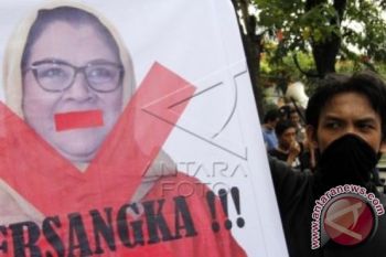 TUNTUT PERCEPATAN PAW DPR RI