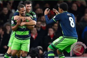 Arsenal Diganjal Swansea 1-2 di Emirates