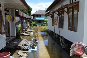 Pekarangan Rumah Penduduk di Buntok Terendam Banjir 