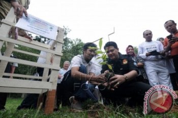 Penanaman Pohon Demokrasi KPU