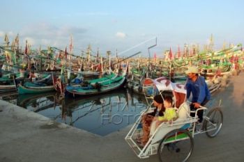 Cuaca Tak Menentu, Nelayan Diminta Berhenti Melaut