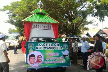 Wabup Lutim lepas pawai Ta`aruf MTQ VI