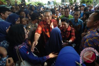Tour de Java, SBY Terima Berbagai Keluhan Warga Cilacap 