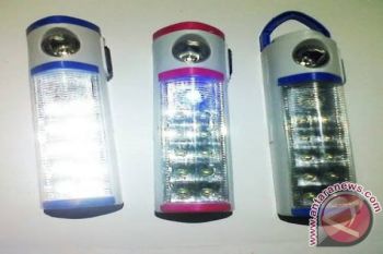 Penjualan Lampu Darurat Laris Dampak Pemadaman Listrik 