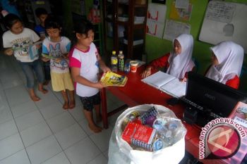 Warung Makan Ini Boleh Bayar Dengan Sampah