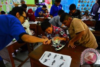 Siswa Madrasah Berjaya di Olimpiade Robot Internasional