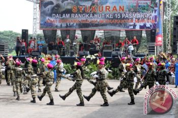 Kolone Senapan Marinir Junior Warnai HUT Pasmar-1