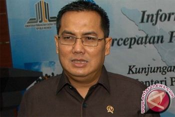 Helmy Dorong Kementerian/lembaga Dukung Wisata Halal