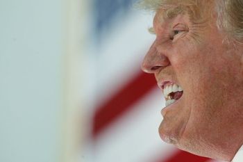 Ritual Paskah di Meksiko, Patung Trump Dibakar
