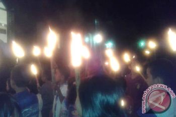 Pawai obor warnai perayaan Paskah Gereja Toraja 