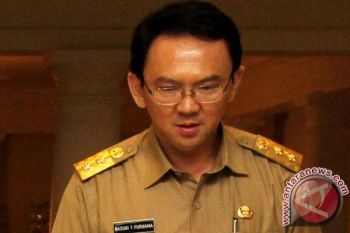 "Nggak Apa-apa Pak Yusril mau Pasang Badan," Kata Ahok 