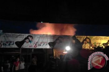 Puluhan Kios Pasar Besar Palangka Raya Terbakar 