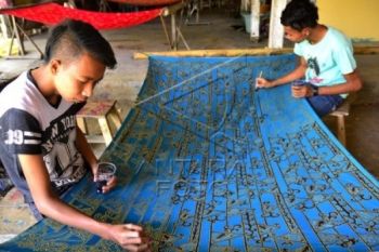Bambang Sadono: Seluruh Daerah di Jateng Punya Potensi Batik