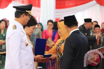 Lantik Ketua PKK, Rita Minta Pemerintah Jadi Partner