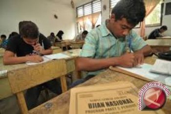506 warga Mataram ikuti ujian Paket C 