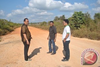 Pemprov akan Selesaikan Jalan Lingkar Tahun Ini