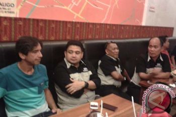 Suporter PSM Jakarta sambut kedatangan "juku Eja" 