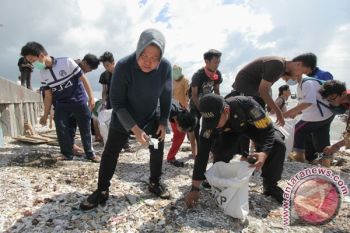 "Jangan yang Sudah Ada Dibongkar Terus Diganti Baru seperti Jakarta," kata Risma