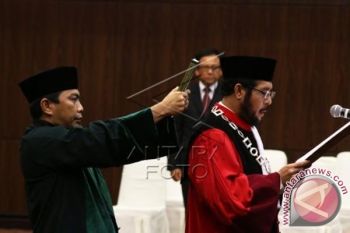Anwar Usman ucapkan sumpah wakil Ketua MK  
