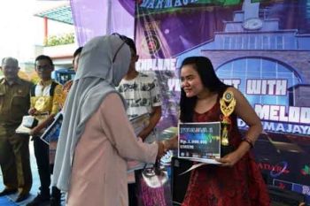SMAN 2 Bandarlampung Juarai Darmajaya Voice Festival 