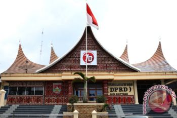 DPRD-Pemkot Bukittinggi Sepakati 26 Perangkat Daerah Baru