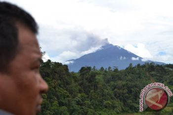 Basarnas Kirim Personil Pantau Aktivitas Gunung Kerinci