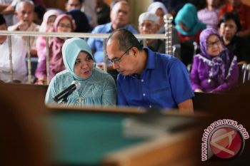 Penasihat hukum Pahri Azhari nilai tuntutan terlalu berat
