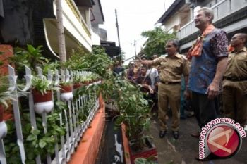 Pemkot Makassar target lorong garden tuntas 2016 