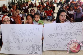 Unjuk Rasa Pedagang Asongan