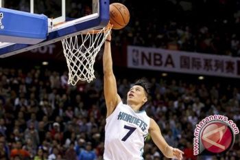 Pimpin 3-2, Hornets Bungkam Tuan Rumah Heat 90-88