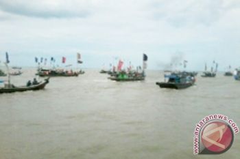 Tradisi Syukuran Laut di Lampung Timur