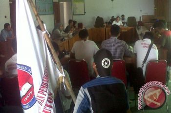 Demo Hari Buruh Di Baubau Tuntut Penerapan UMP