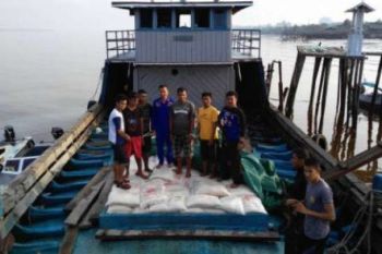   2.000 Karung Beras dan Gula dari Karimun Diamankan Polisi Riau