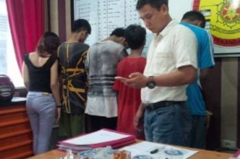 5 ABG Pesta Narkoba di Hotel Pekanbaru Dibekuk Polsek Senapelan