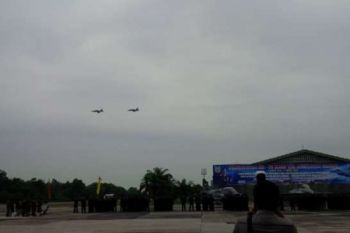 Seperti ini Atraksi Flight Pass Pesawat Tempur di Lanud Pekanbaru