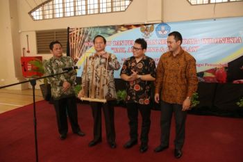 Pelajar Malaysia Belajar Seni Budaya Indonesia