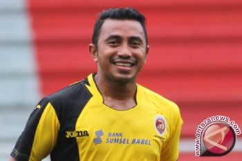Widodo puji penampilan Firman Utina 