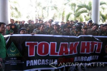 Demo Tolak HTI