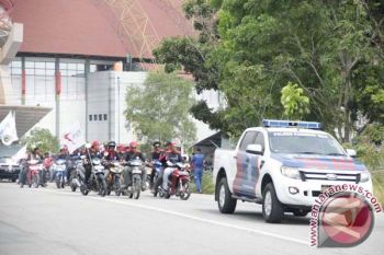 Buruh Karimun Peringati Mayday dengan Bakti Sosial