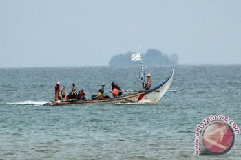 Ombak Besar, Nelayan Pekalongan Tetap Melaut