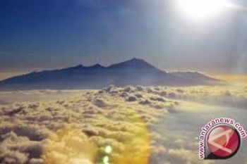 Asesor Unesco Tinjau Rinjani Calon Geopark Dunia