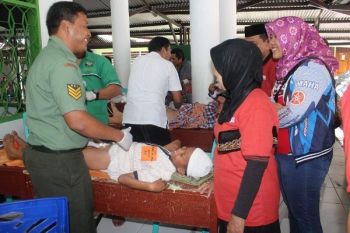 Kodim Yawa bersama PHBI Yapen gelar khitanan massal