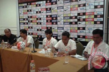 Luciano sertakan pemain muda hadapi Persela 