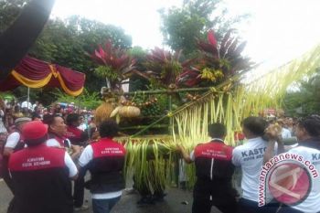 Atraksi Budaya Toraja Meriahkan HUT 185 Kendari